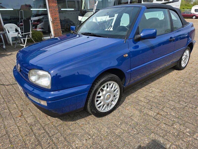 Blau Gebraucht 1997 VW Golf Cabriolet Cabrio | 8.650 € - Bild 1/4