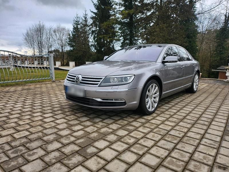 Gebraucht VW Phaeton 245 PS (180 kW) 2012 Grau Limousine