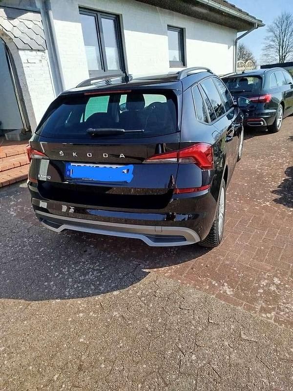 Second-hand Skoda Kamiq Tour 110 CP (80 kW) 2022 Negru SUV