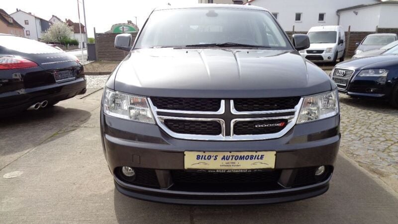 Używany Dodge Journey 170 KM (125 kW) 2020 Szary SUV