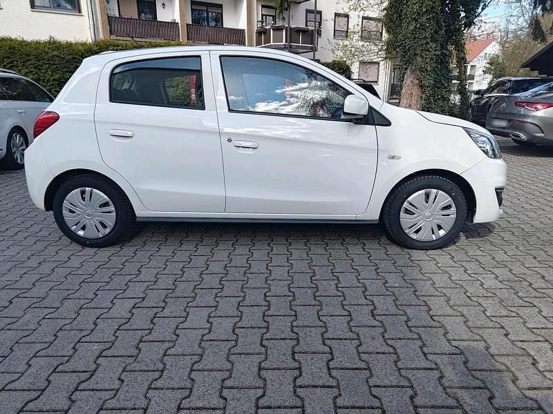 Gebraucht VW Golf VII 71 PS (52 kW) 2017 Weiß Kleinwagen