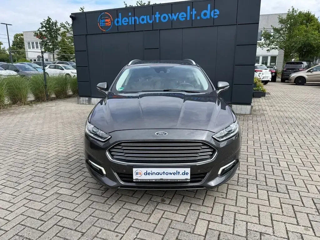 Gebraucht Ford Mondeo Titanium 165 PS (121 kW) 2019 Grau Limousine