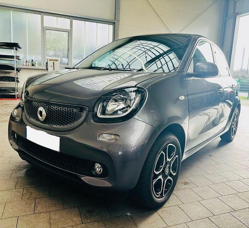 Gebraucht Smart ForFour Prime 90 PS (66 kW) 2019 Grau Kleinwagen