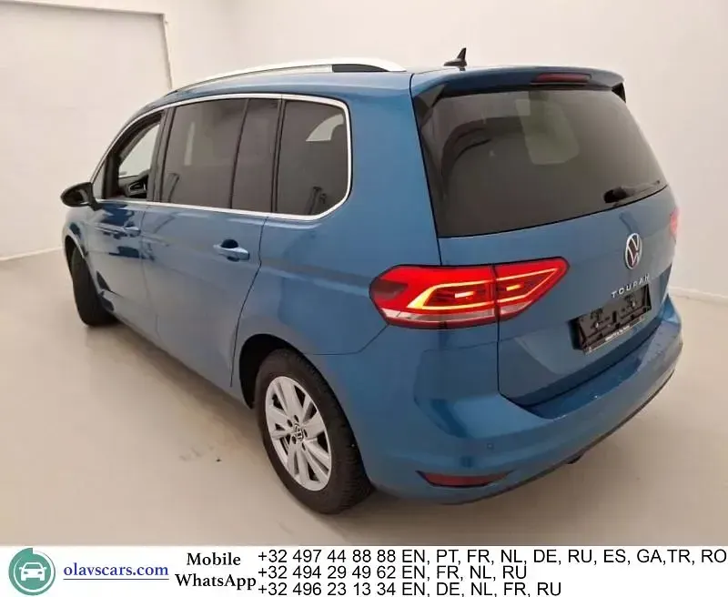 Gebraucht VW Touran Highline 122 PS (89 kW) 2022 Blau Van / Kleinbus