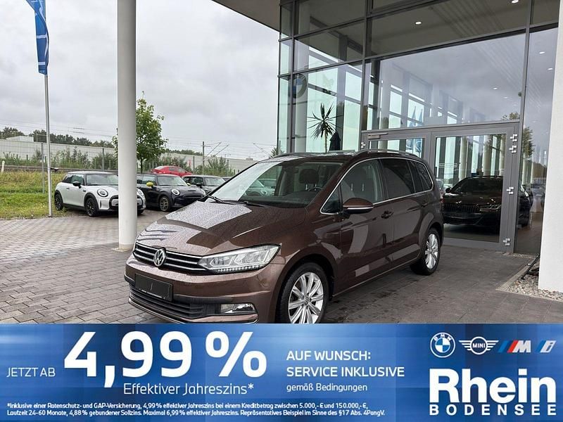Braun Gebraucht 2017 VW Touran Van / Kleinbus | 16.880 € (Superpreis) - Bild 1/4