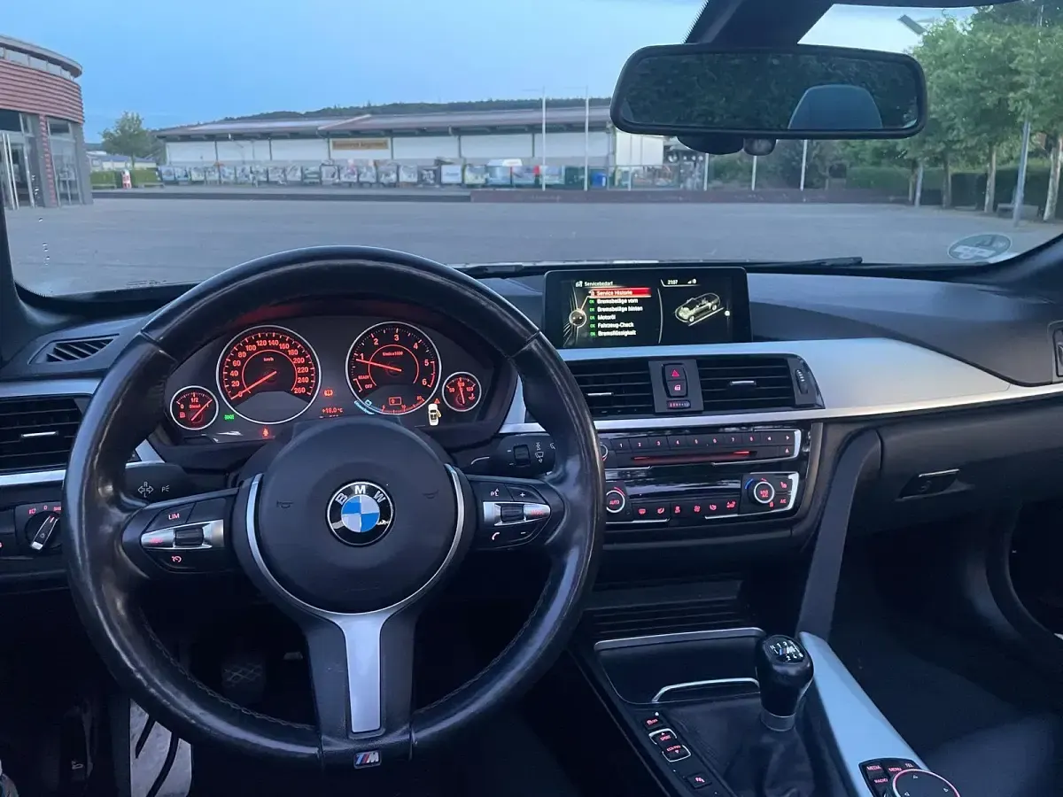Gebraucht BMW 420 190 PS (139 kW) 2016 Schwarz Cabrio