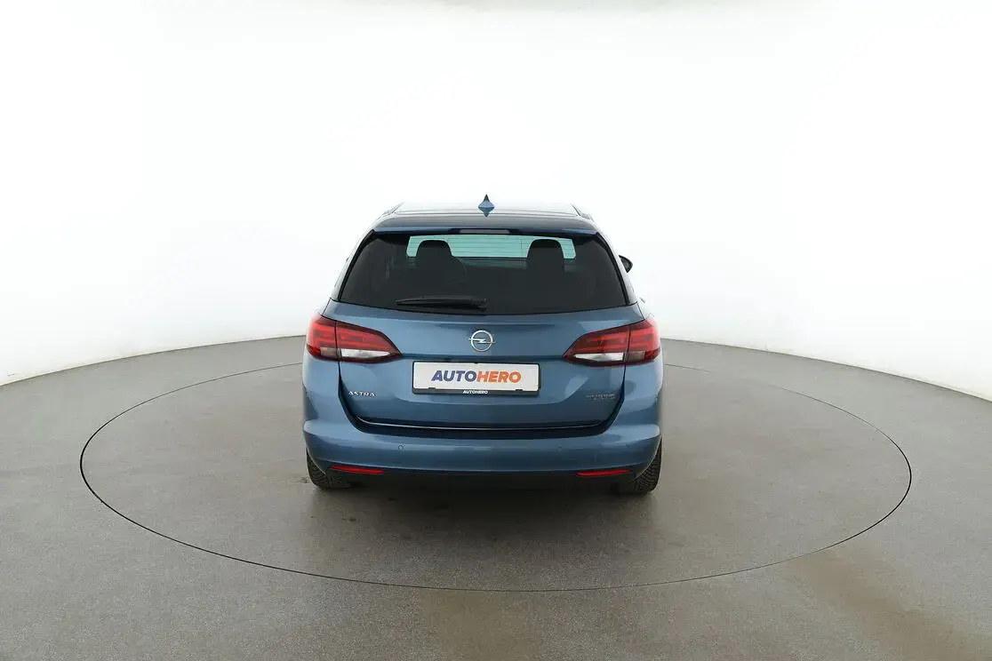 Usata Opel Astra Dynamic 150 CV (110 kW) 2017 Blu Station wagon