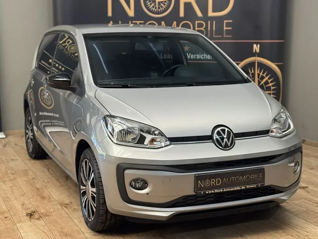 Usata VW up! Active 65 CV (47 kW) 2022 Argento Utilitaria