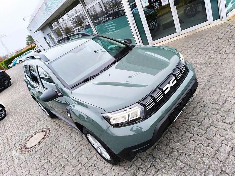 Gebraucht Dacia Duster Essentiel 91 PS (66 kW) 2023 Grau SUV