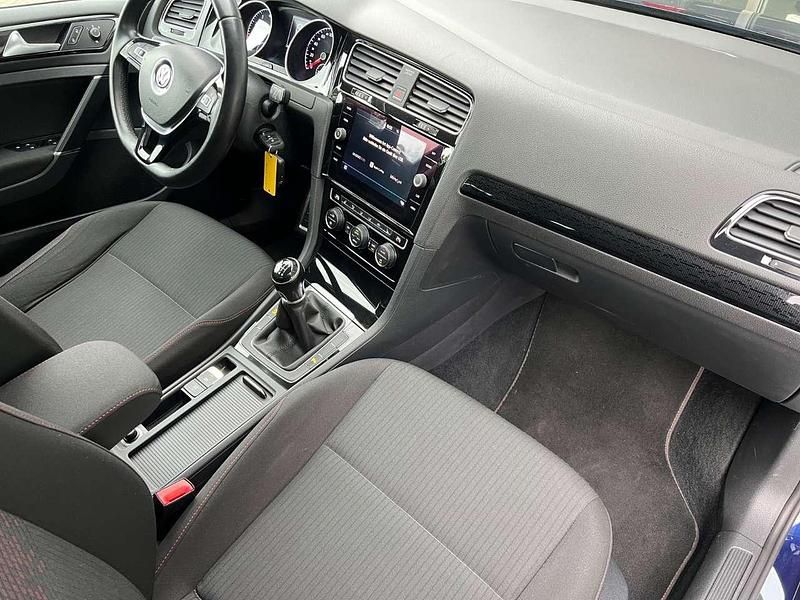 Gebraucht VW Golf VII Sound 110 PS (80 kW) 2017 Blau Limousine