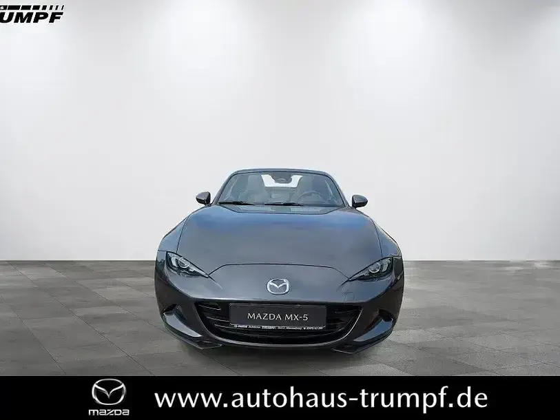 Neu Mazda MX5 Exclusive-Line 132 PS (97 kW) 2025 Grau Cabrio