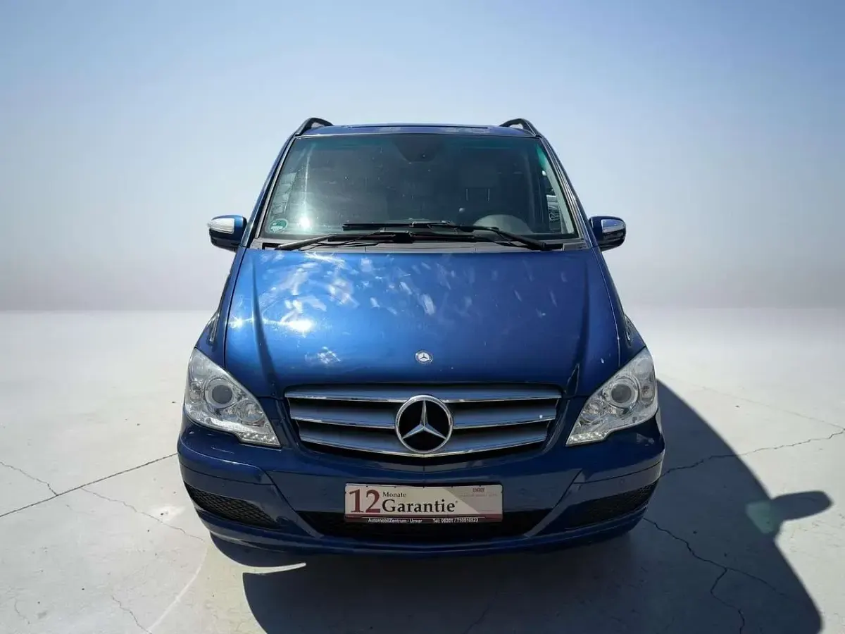 Gebraucht Mercedes Viano 163 PS (119 kW) 2012 Blau Van / Kleinbus