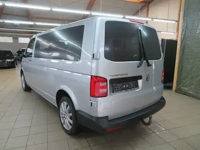 Gebraucht VW T6 150 PS (110 kW) 2017 Reflexsilber metallic Van