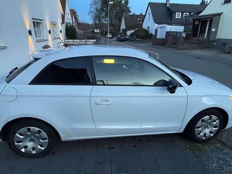 Gebraucht Audi A1 Ambition 86 PS (63 kW) 2013 Limousine