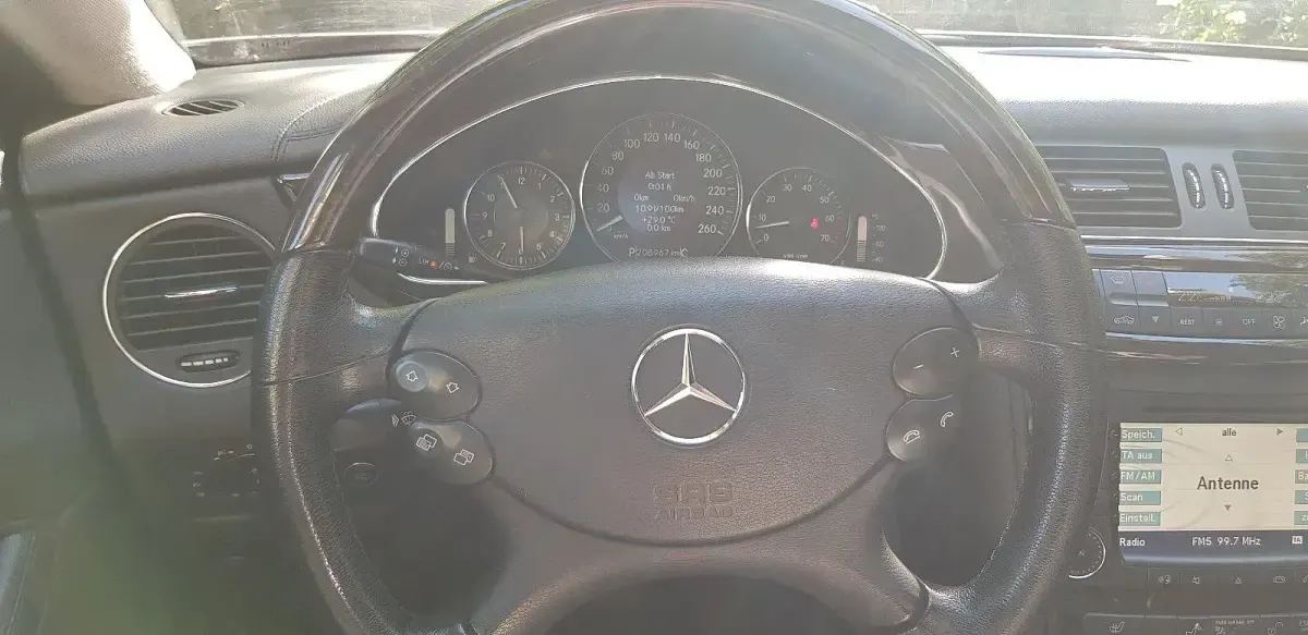 Gebraucht Mercedes CLS350 272 PS (200 kW) 2005 Silber Coupé