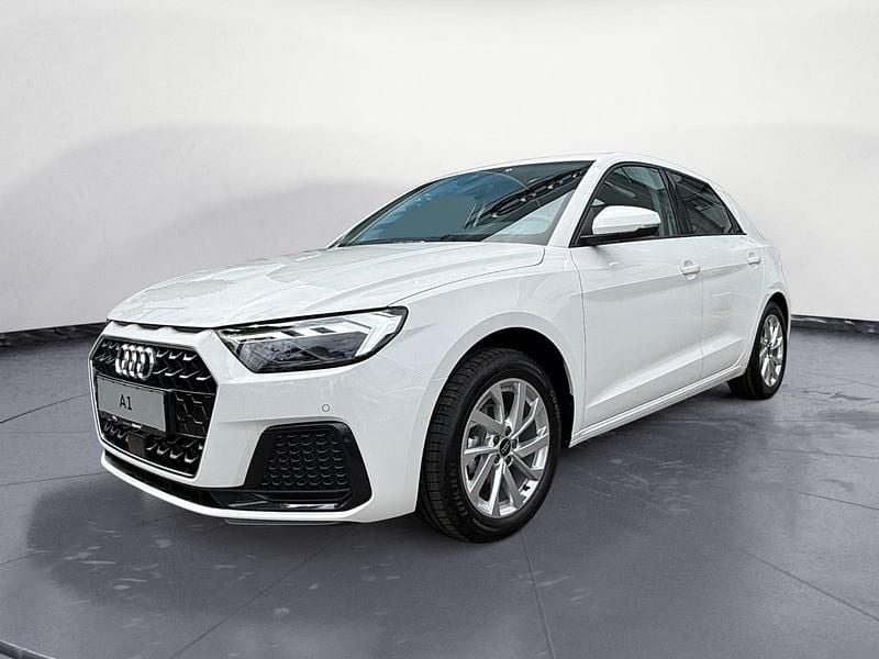 Weiß Neu 2025 Audi A1 Sportback Advanced Plus Kleinwagen | 21.500 € (Superpreis) - Bild 1/4