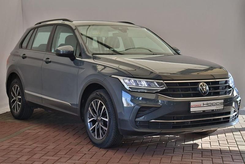 Gebraucht VW Tiguan Life 150 PS (110 kW) 2022 Grau SUV