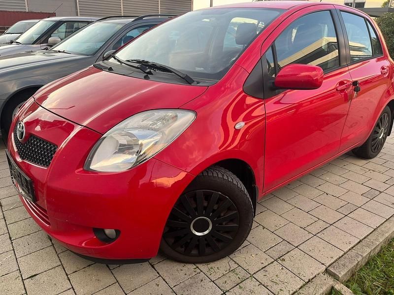 Rot Gebraucht 2008 Toyota Yaris Kleinwagen | 1.850 € (Superpreis) - Bild 1/4