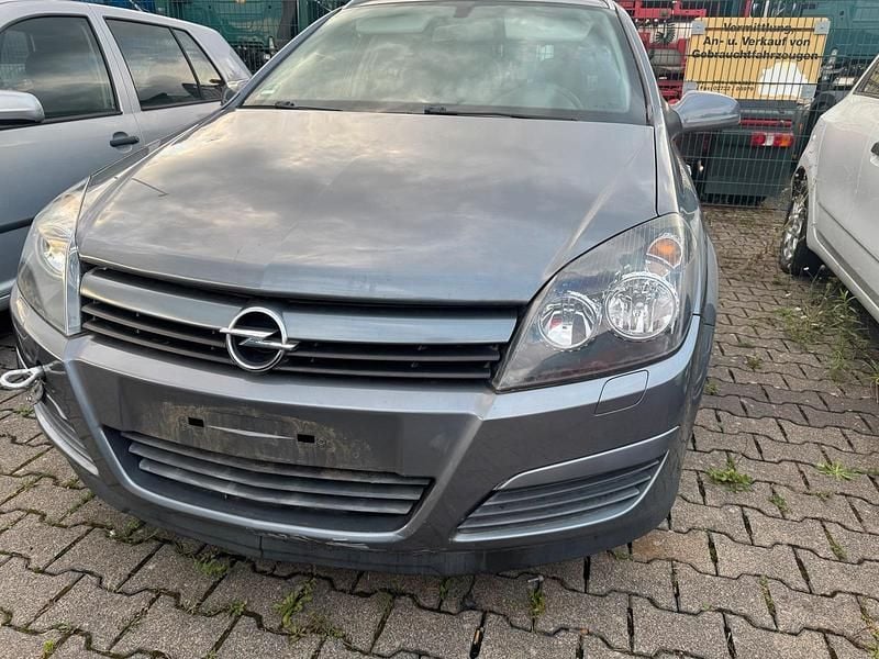 Grau Gebraucht 2005 Opel Astra Kombi | 700 € (Superpreis) - Bild 1/4