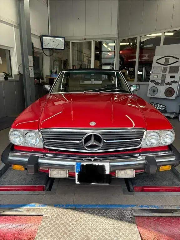 Gebraucht Mercedes 560 231 PS (169 kW) 1986 Rot Cabrio