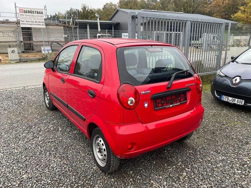 Gebraucht Chevrolet Matiz 52 PS (38 kW) 2010 Rot Kleinwagen