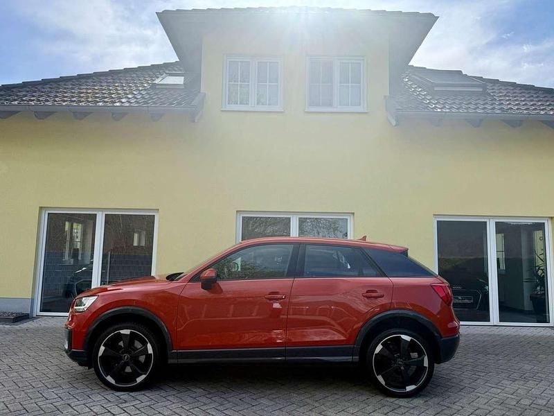 Gebraucht Audi Q2 Design 116 PS (85 kW) 2017 Orange SUV