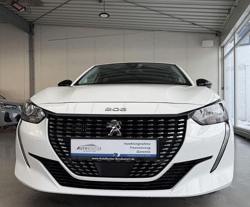 Weiß Gebraucht 2023 Peugeot 208 Allure Kleinwagen | 16.970 € (Guter Preis) - Bild 1/4