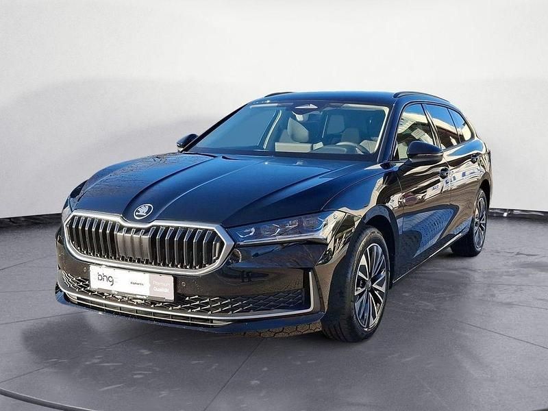 Neu Skoda Superb Selection 150 PS (110 kW) 2025 Schwarz Kombi