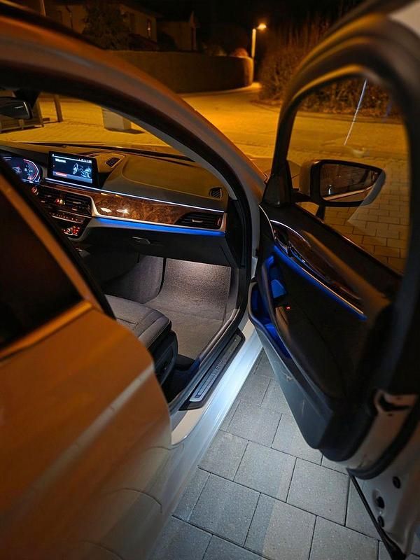 Gebraucht BMW 520 190 PS (139 kW) 2020 Weiß Kombi