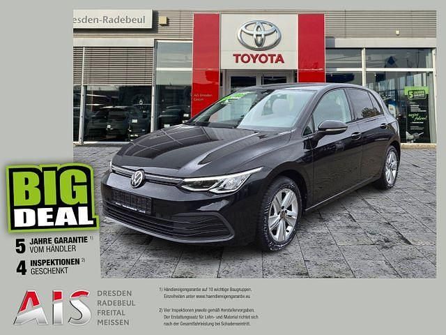 Deep black perleffekt Gebraucht 2020 VW Golf VIII Life Limousine | 17.990 € (Guter Preis) - Bild 1/3