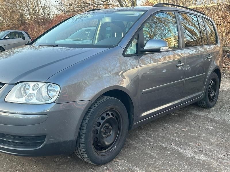 Gebraucht VW Touran 115 PS (84 kW) 2005 Grau Van / Kleinbus