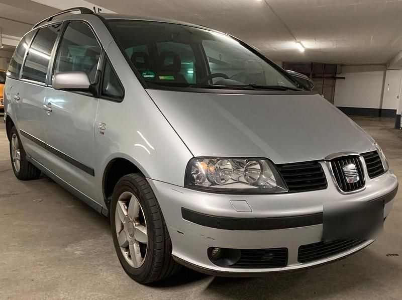 Silber Gebraucht 2006 Seat Alhambra Van / Kleinbus | 1.700 € (Superpreis) - Bild 1/4