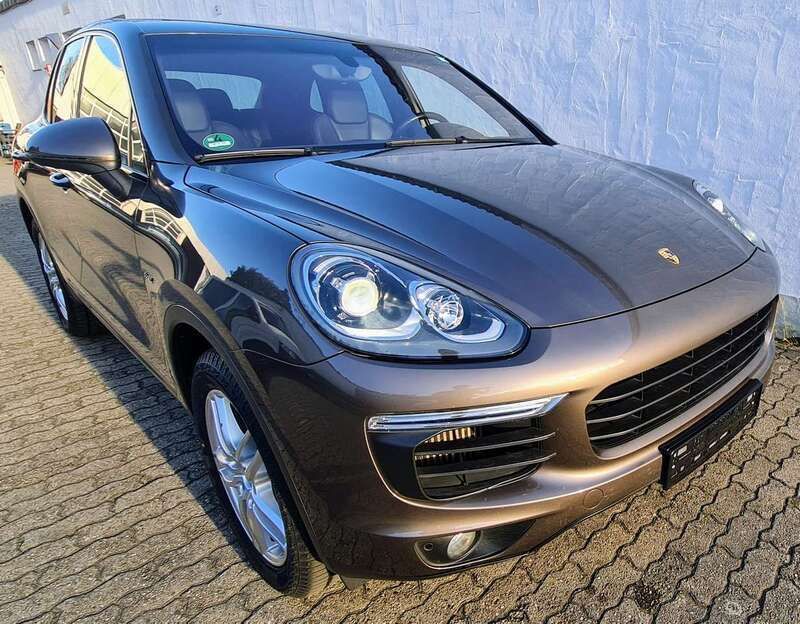 Braun Gebraucht 2014 Porsche Cayenne SUV | 31.500 € (Fairer Preis) - Bild 1/4
