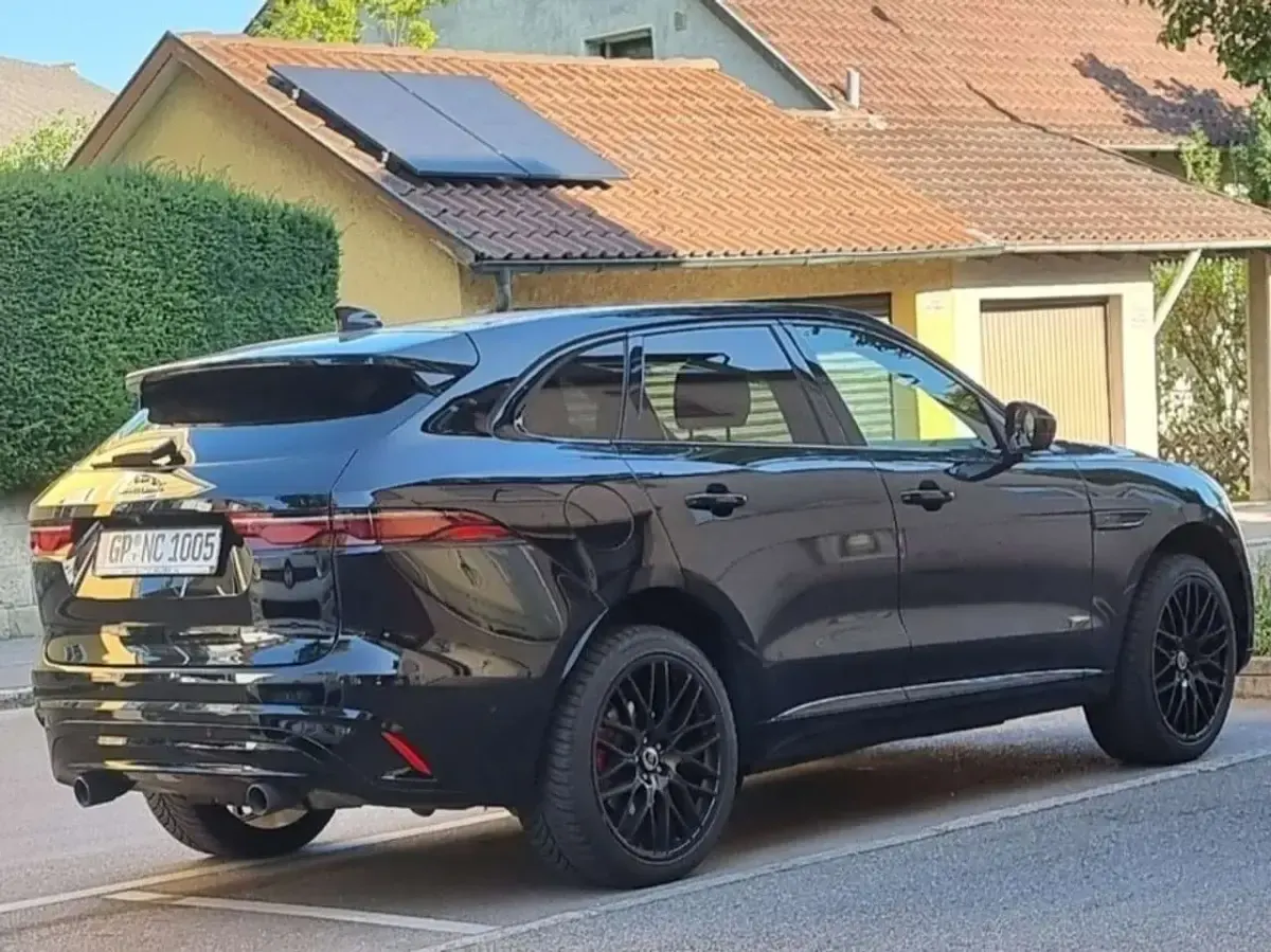 Gebraucht Jaguar F-Pace 400 PS (294 kW) 2021 Schwarz SUV