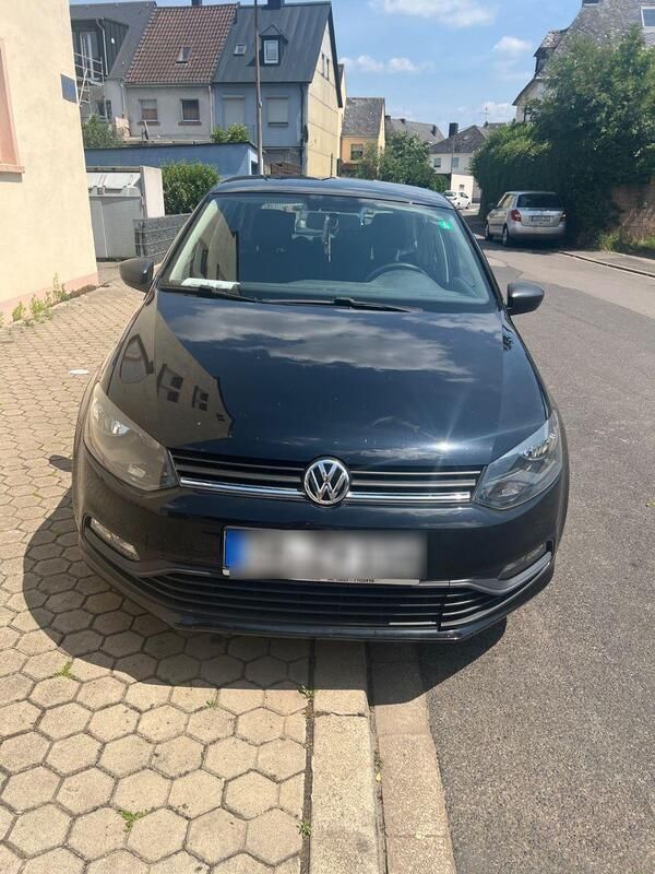 Schwarz Gebraucht 2015 VW Polo Comfortline Kleinwagen | 6.300 € (Guter Preis) - Bild 1/4