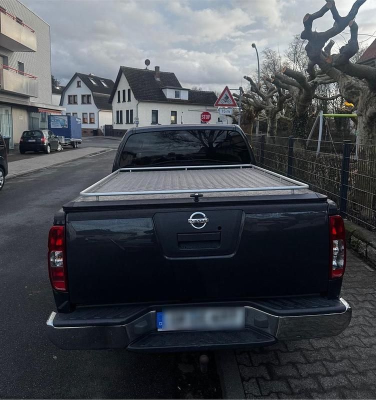 Gebraucht Nissan Navara 175 PS (128 kW) 2006 Schwarz Pickup