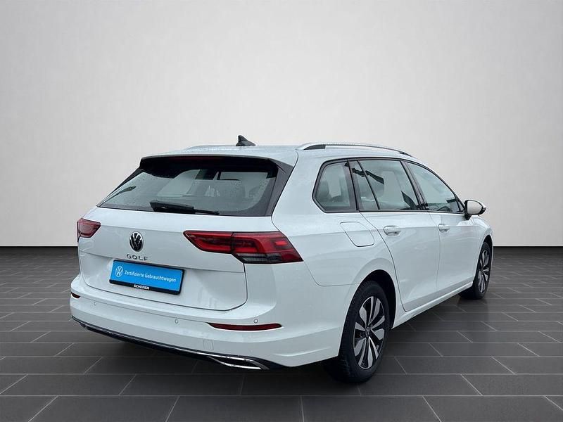 Gebraucht VW Golf VIII Move 150 PS (110 kW) 2024 Pure white Kombi