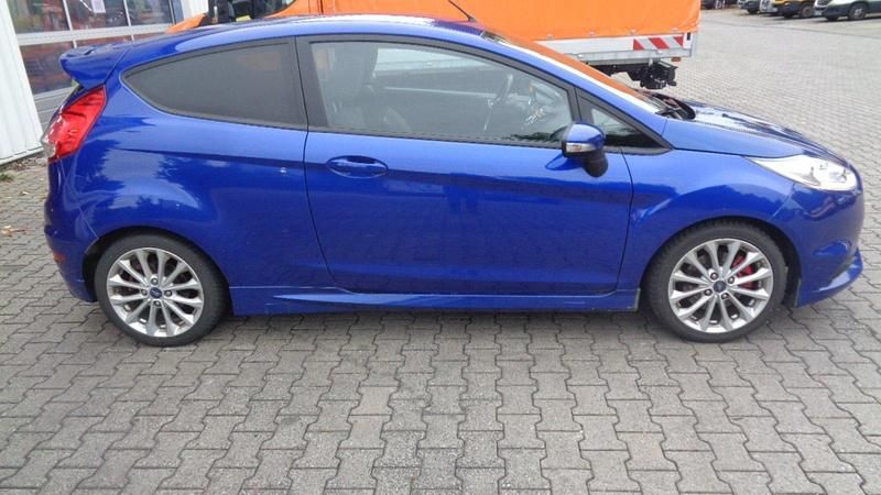 Gebraucht Ford Fiesta ST 182 PS (133 kW) 2015 Blau Coupé