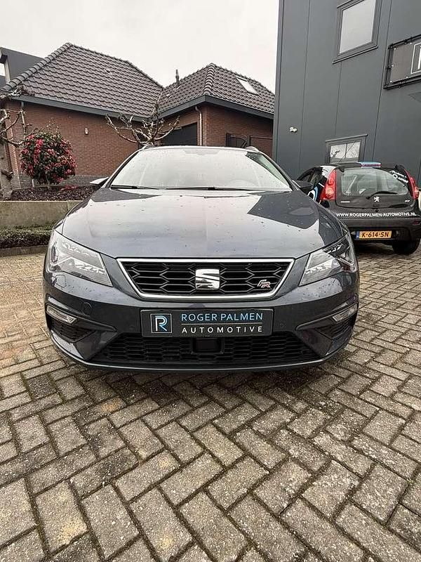 Gebraucht Seat Leon FR 131 PS (96 kW) 2020 Grau Kombi