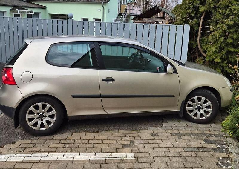 Gebraucht VW Golf IV 116 PS (85 kW) 2004 Gold Limousine