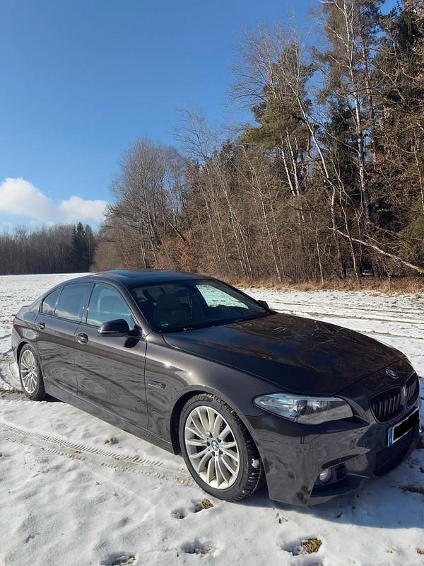 Gebraucht BMW 535 Comfort Edition 313 PS (230 kW) 2013 Braun Limousine