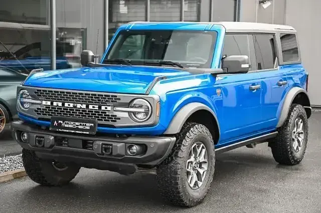 Używany Ford Bronco 335 KM (246 kW) 2024 Niebieski SUV