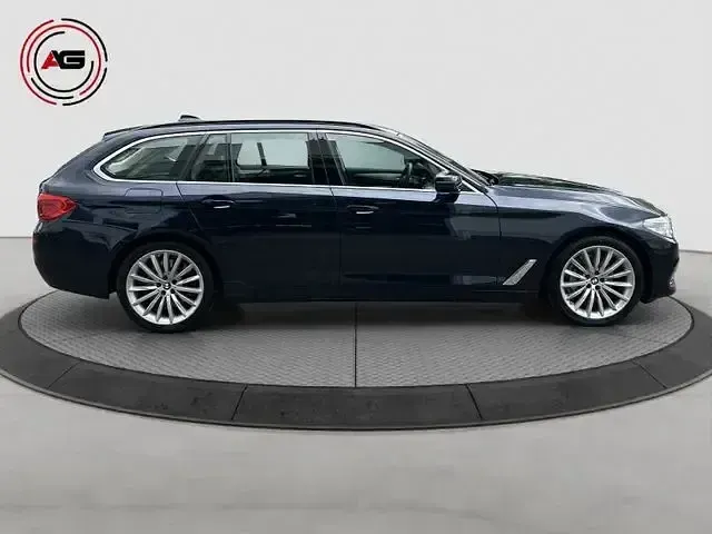 Gebraucht BMW 530 Luxury Line 265 PS (194 kW) 2019 Blau Limousine
