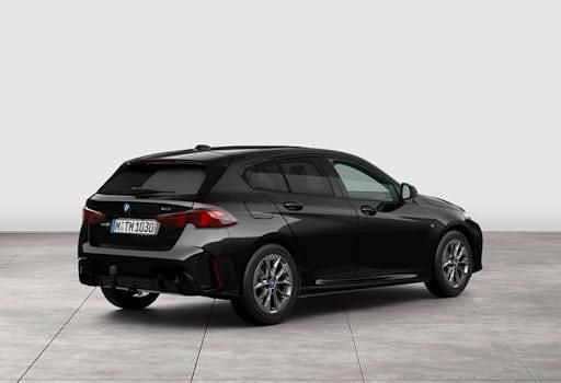 Gebraucht BMW 123 Shadowline 218 PS (160 kW) 2025 Schwarz Kleinwagen