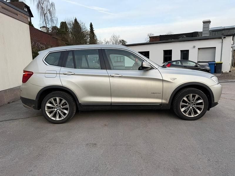 Gebraucht BMW X3 Performance 184 PS (135 kW) 2011 Grau SUV
