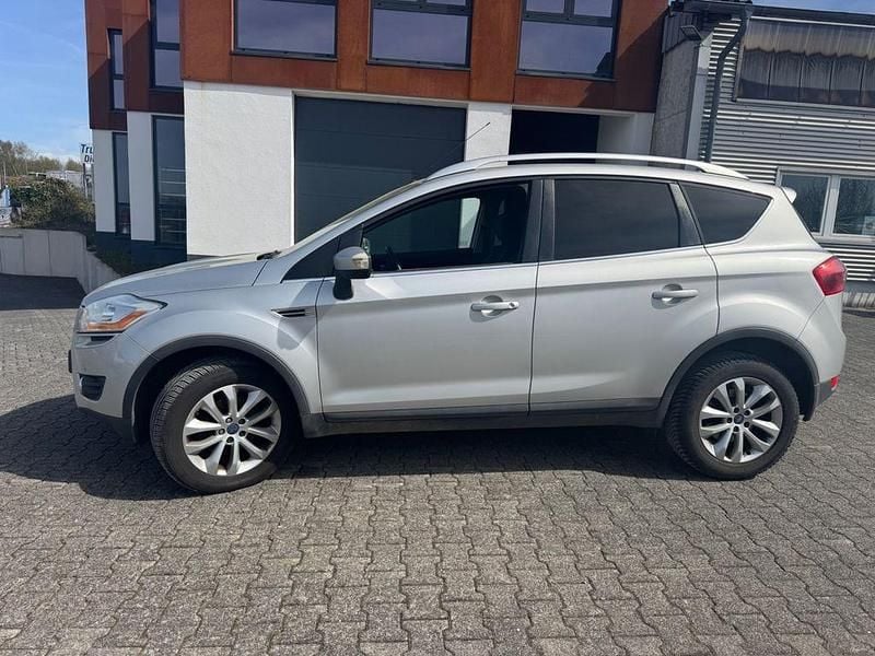 Używany Ford Kuga Titanium 140 KM (102 kW) 2010 Srebrny SUV