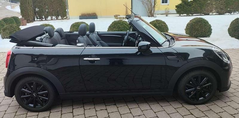 Gebraucht Mini Cooper Cabriolet Classic 136 PS (100 kW) 2023 Schwarz Cabrio