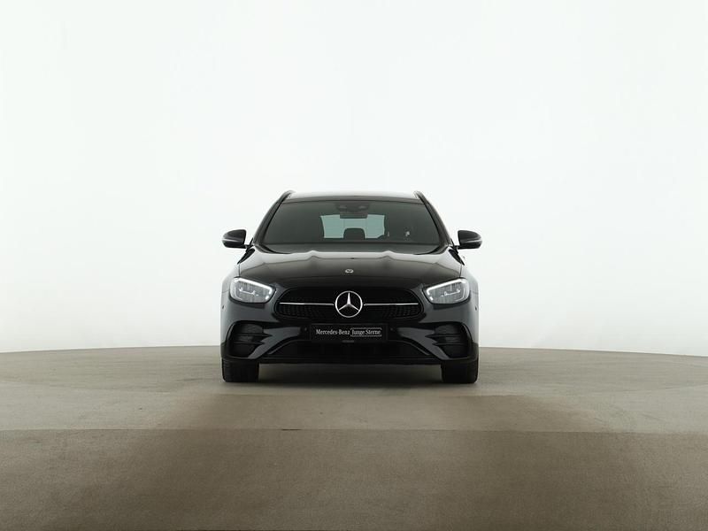 Gebraucht Mercedes E300 AMG 306 PS (225 kW) 2023 Schwarz Kombi