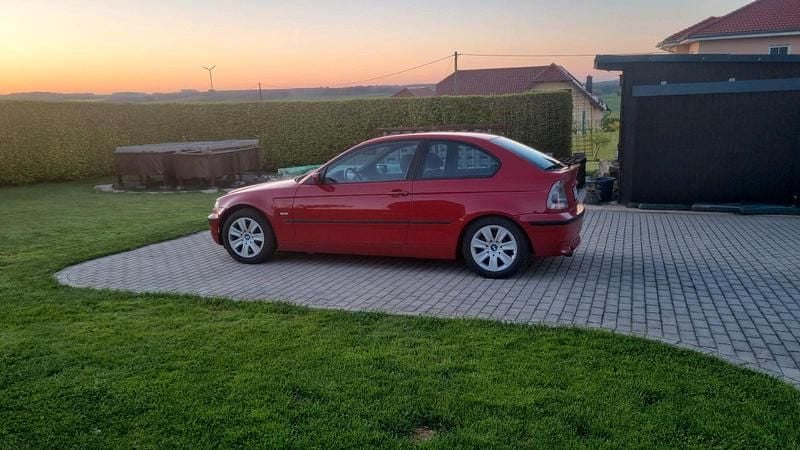Rot Gebraucht 2002 BMW 316 Compact Kleinwagen | 1.200 € (Guter Preis) - Bild 1/4