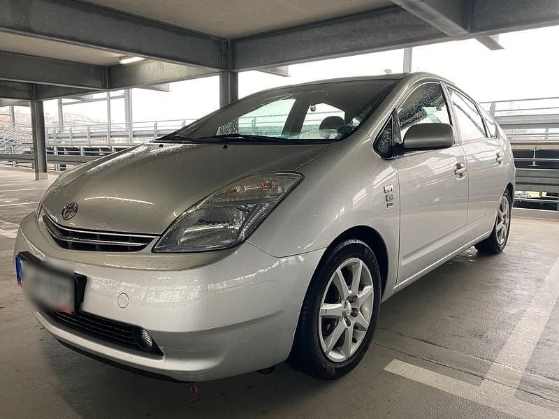 Grau Gebraucht 2006 Toyota Prius Kleinwagen | 5.750 € (Teuer) - Bild 1/4